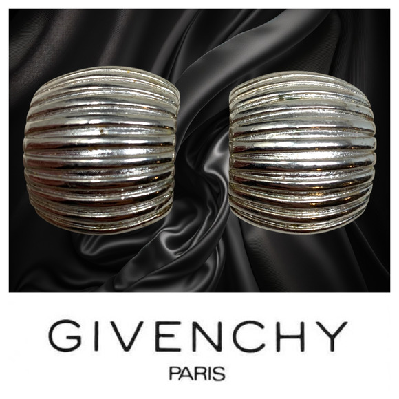 Vtg 1980's Givenchy Silver Tone Textured Ribbed Chunky Earrings Clip On Couture - Picture 1 of 7